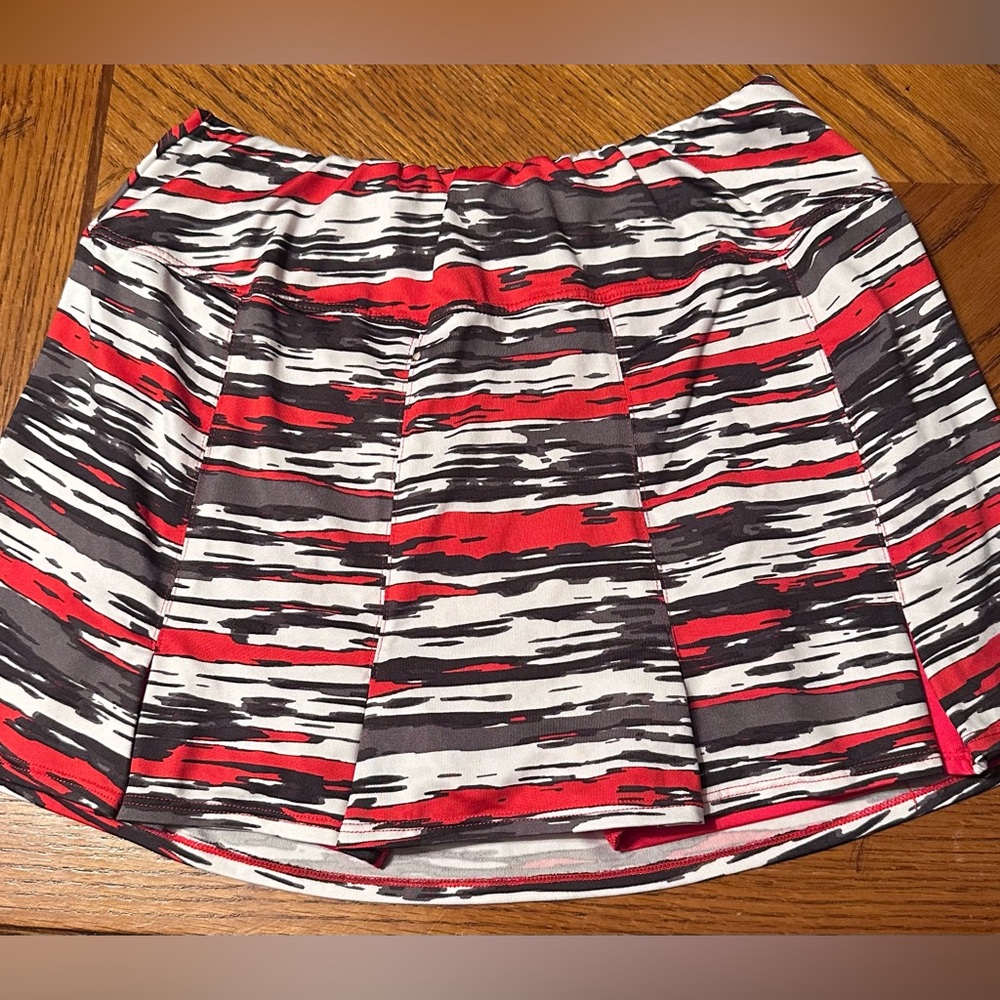 Tail Red and Black Striped Tennis Skirt size medium
